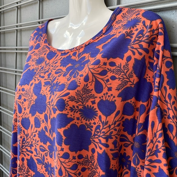 LulaRoe Printed Floral Irma Tunic Top-0049 - Picture 2 of 10